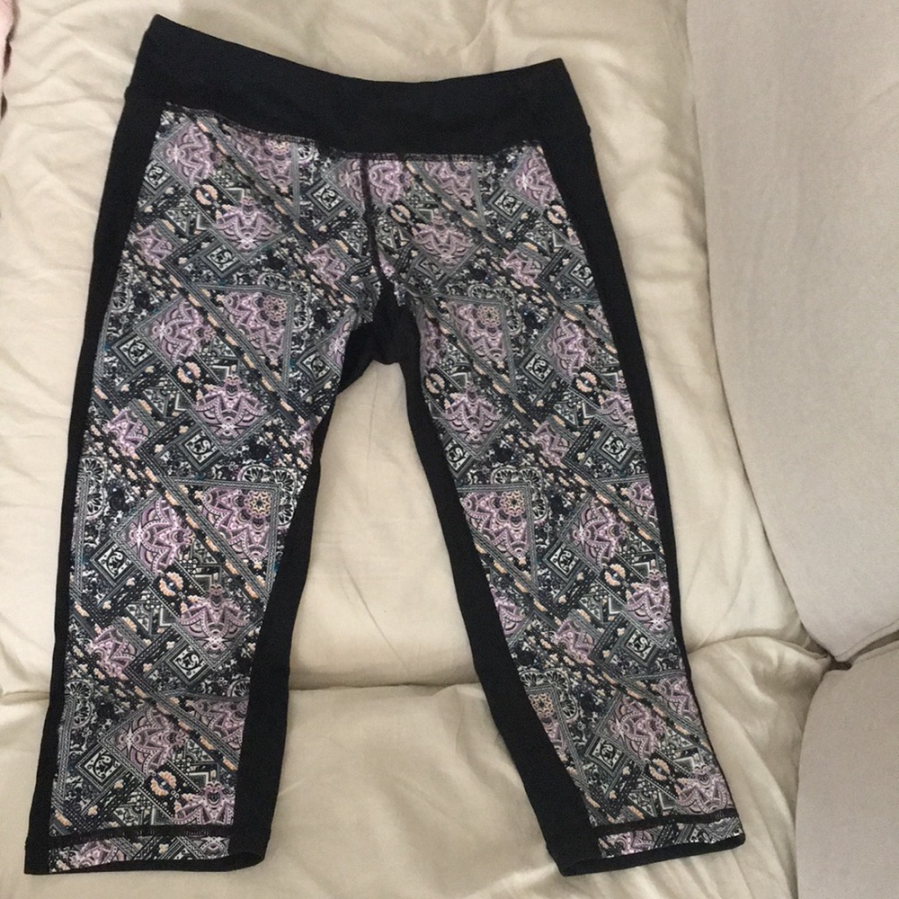 full tilt comfortable sports leggings!
